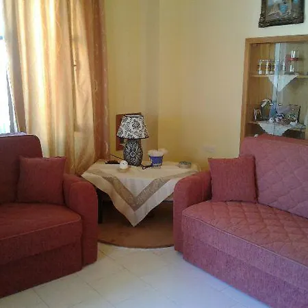 Maisonette Faidra Poros Apartamento *