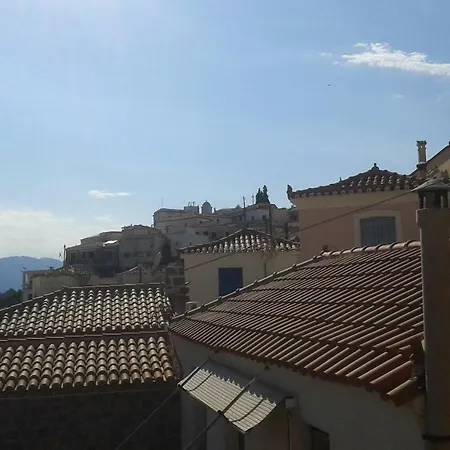 Maisonette Faidra Poros Apartamento